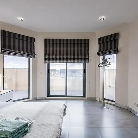 Penthouse 7 شقة *